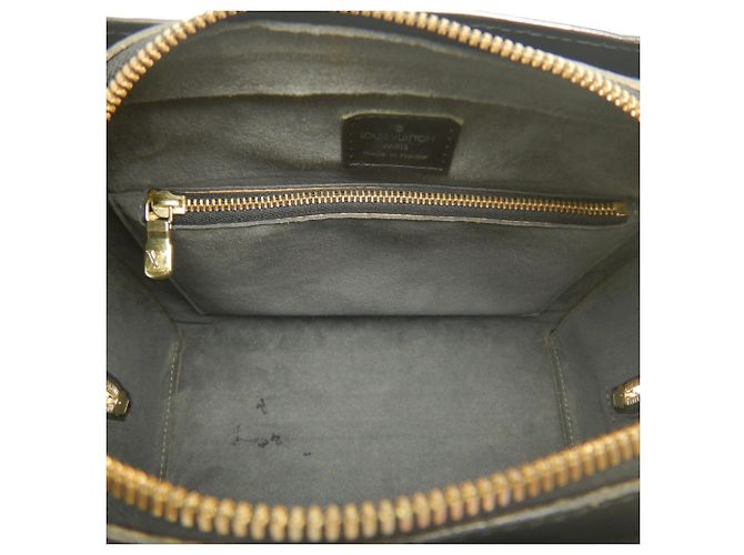 Borsa Louis Vuitton Epi Pont Neuf in Noir - vista 5