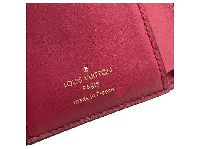 Portafoglio Louis Vuitton Capucines Compact Tri-Fold - vista 16