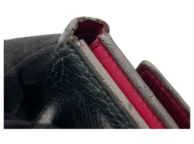 Portafoglio Louis Vuitton Capucines Compact Tri-Fold - vista 23