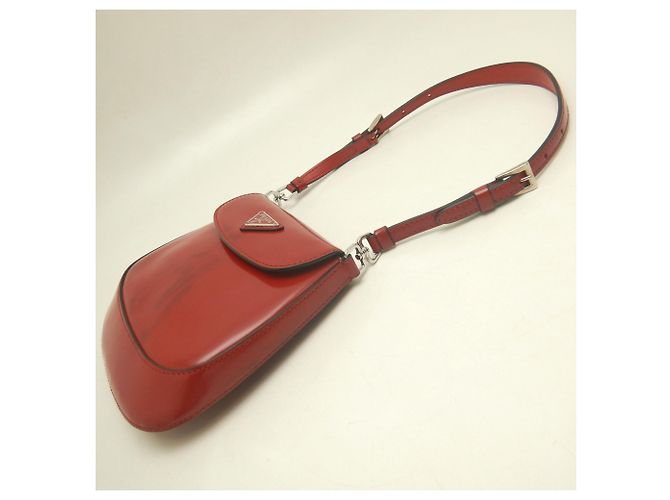 Borsa a tracolla Prada in pelle rossa Rosso - vista 4
