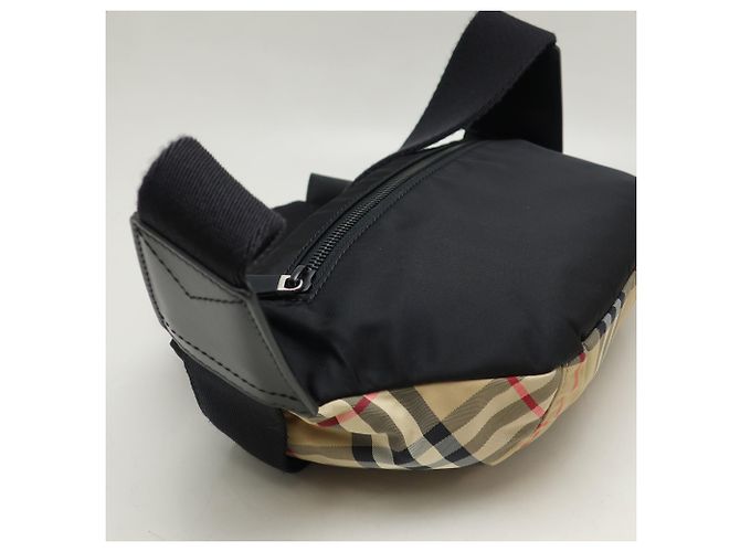 Borsa a tracolla Burberry in nylon e pelle Marrone Beige - vista 4