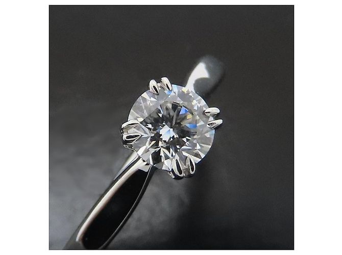Harry Winston Solitaire Diamond Ring - view 10