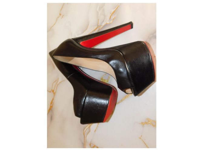 Christian Louboutin Décolleté platform Louboutin - vista 9
