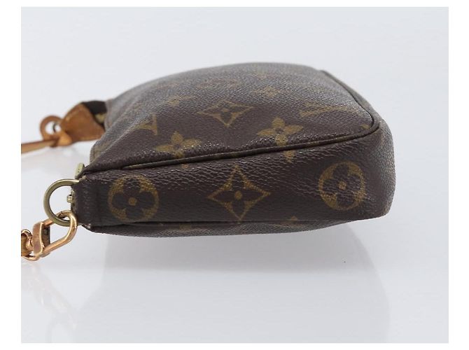 Louis Vuitton Pochette Accessoires Monogram Canvas Medium Marron - vue 4