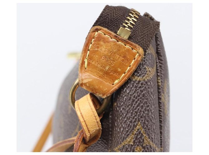 Louis Vuitton Pochette Accessoires Monogram Canvas Medium Marron - vue 6