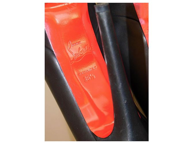 Décolleté Christian Louboutin in pelle nera - vista 10