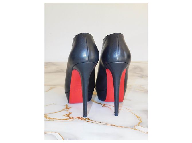 Décolleté Christian Louboutin in pelle nera - vista 8