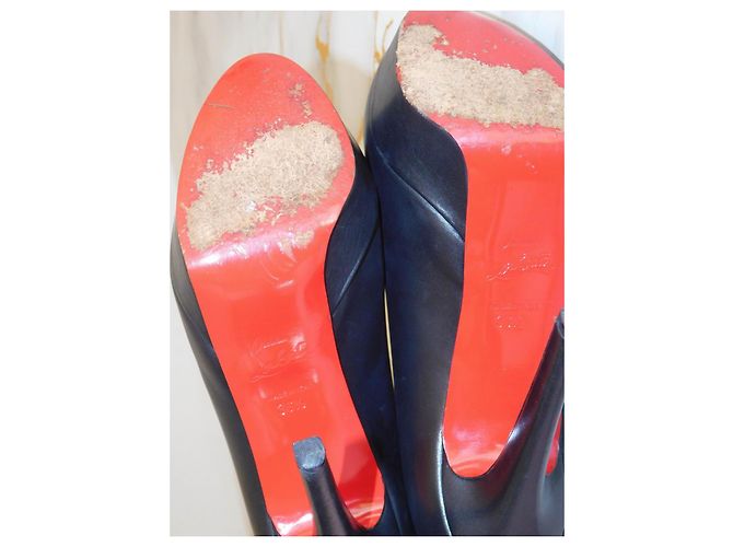 Décolleté Christian Louboutin in pelle nera - vista 9