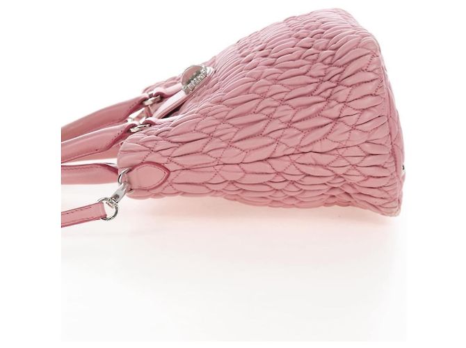 Miu Miu Crystal Convertible Top Handle Matelasse Leather Small Rosa - vista 4