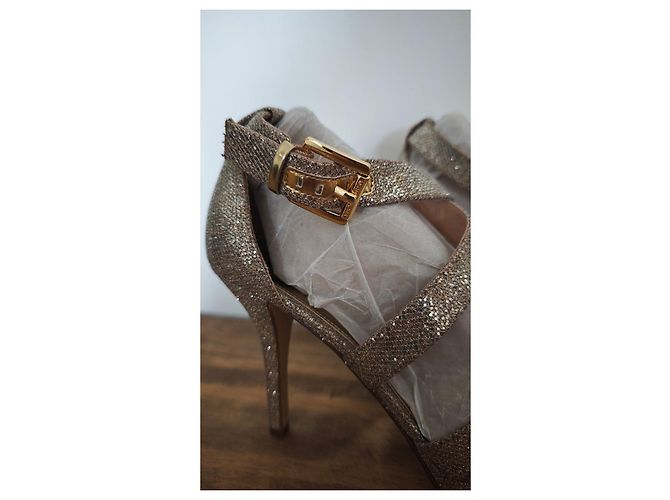 Sandali con tacco Michael Kors dorati glitterati - vista 2