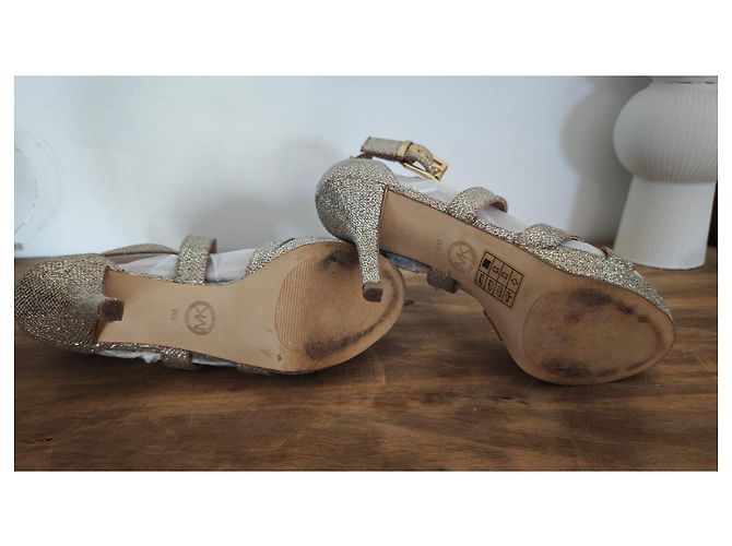Sandali con tacco Michael Kors dorati glitterati - vista 5
