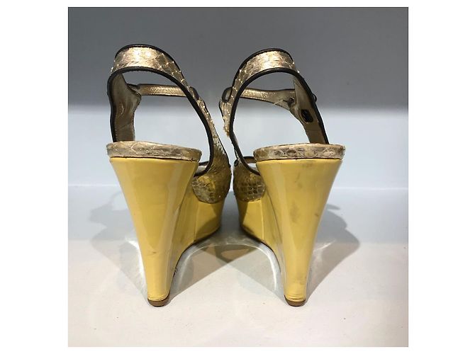 Sandalias de cuña Prada en piel de pitón plateada Talla 37 Plata - vista 3