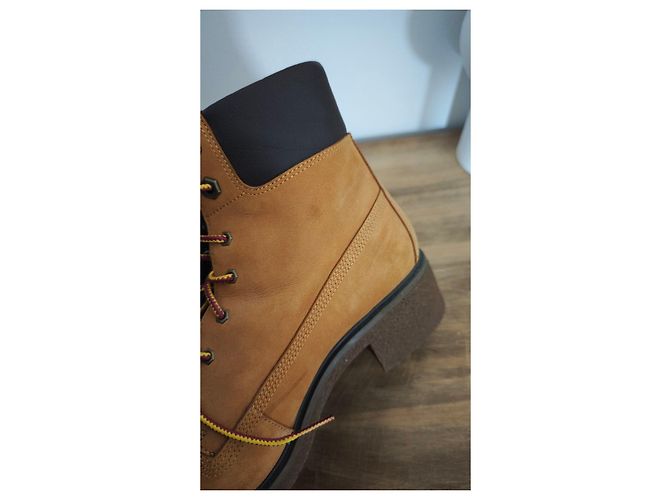 Stivali Timberland da Donna in Pelle Gialla - vista 5