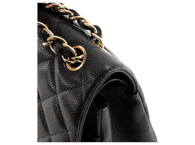 CHANEL - Borsa a tracolla Classic/Timeless Jumbo Chanel in pelle caviar nera - vista 6