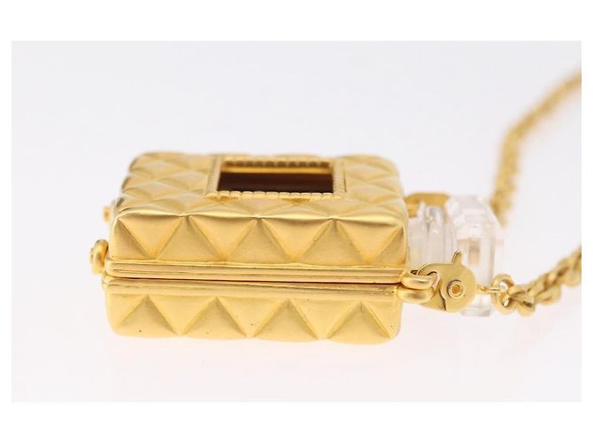 Pendente a catena lunga in metallo con cristalli e perle sintetiche a forma di flacone di profumo Chanel CC - vista 7