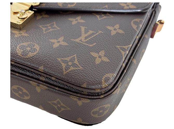 Louis Vuitton Pochette Métis Monogram Toile - vue 9