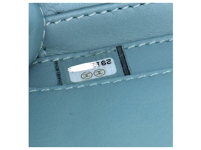Borsa Chanel Vanity Filigree in Pelle Caviar Blu Tiffany - vista 10