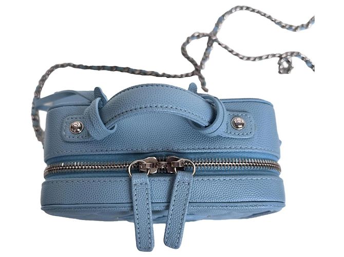 Borsa Chanel Vanity Filigree in Pelle Caviar Blu Tiffany - vista 13