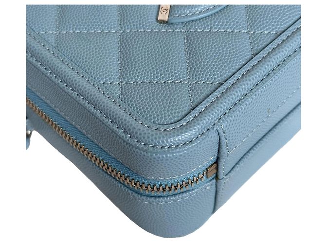 Borsa Chanel Vanity Filigree in Pelle Caviar Blu Tiffany - vista 8