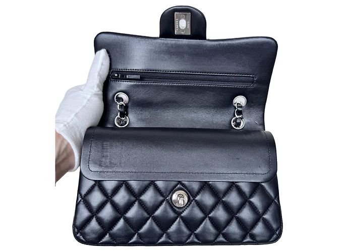 Timeless Chanel Classic Double Flap Small Schwarz Lammleder Silber - Ansicht 11