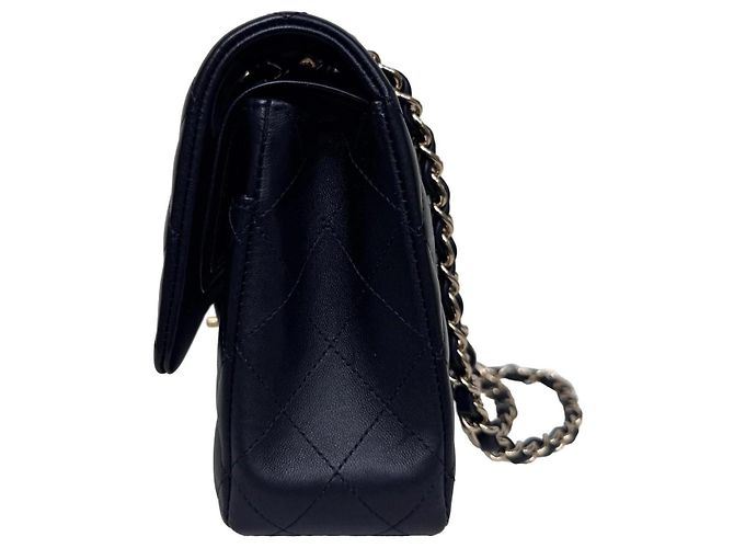 Classique Sac Chanel Classic Double Flap Medium Cuir d'Agneau Noir - vue 9