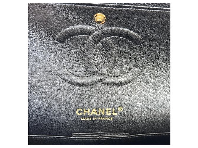 Timeless Bolsa Chanel Classic Double Flap Medium Couro Caviar Preto - vista 4