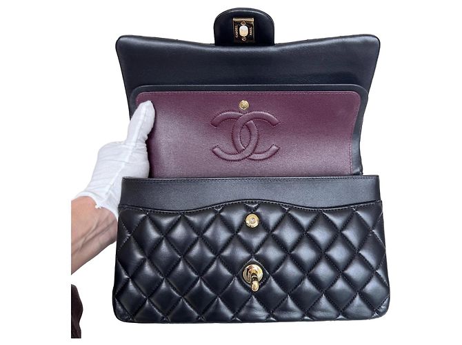 Timeless Chanel Classic Double Flap Medium Pele Cordeiro Preto Ouro - vista 4