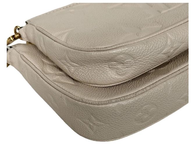 Louis Vuitton Multi Pochette Accessoires Monogramme Empreinte Crème - vue 9