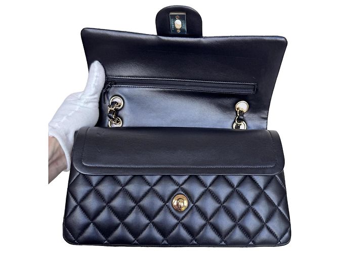 Timeless Bolso Chanel Classic Double Flap Medium Piel de Cordero Negra - vista 9