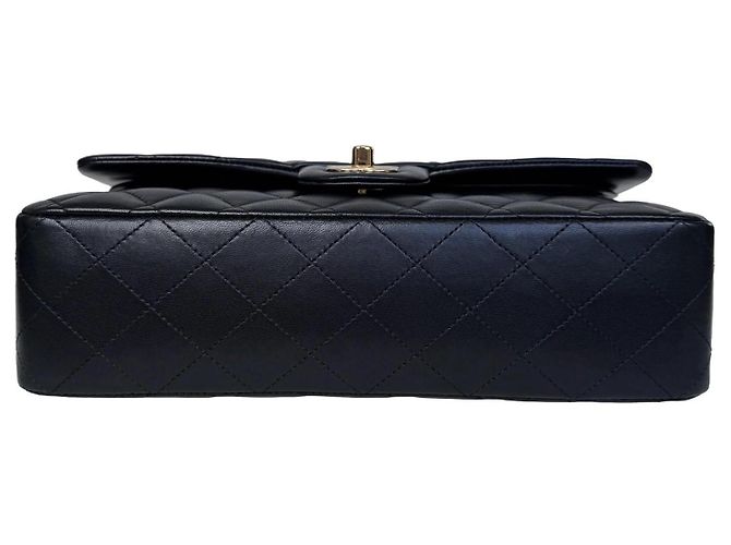 Timeless Mala Chanel Classic Double Flap Medium Pele de Cordeiro Preta - vista 12
