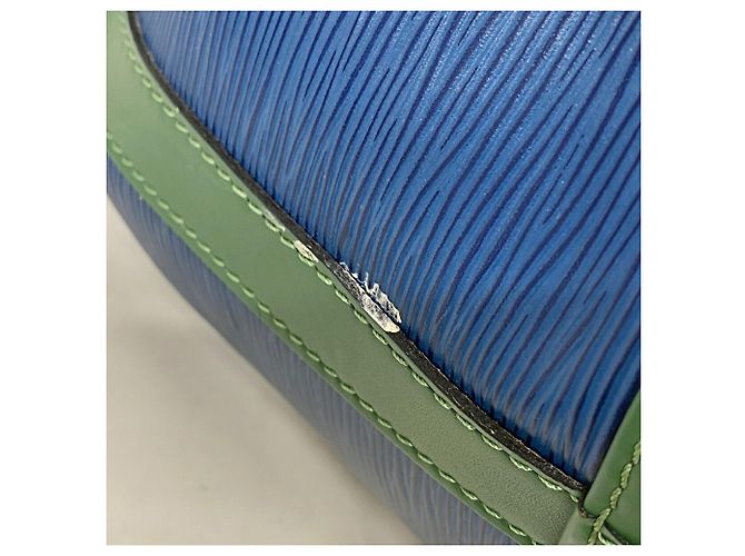 Louis Vuitton Epi Noe Shoulder Bag Blue - view 10