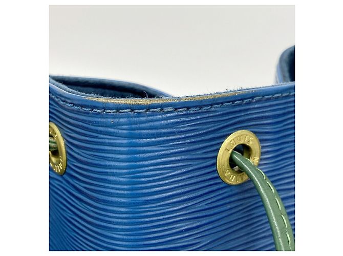 Louis Vuitton Epi Noe Shoulder Bag Blue - view 12