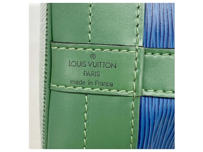 Louis Vuitton Epi Noe Shoulder Bag Blue - view 5