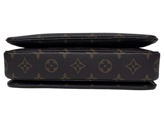 Louis Vuitton Pochette Métis Monogram Canvas - vista 5