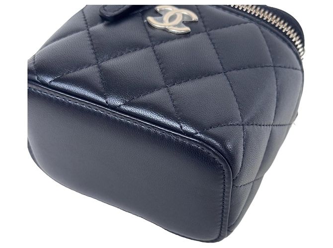 Chanel Mini Vanity Handtasche Schwarz Steppleder - Ansicht 7