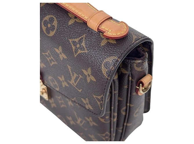 Louis Vuitton Pochette Métis Monogram - vista 6