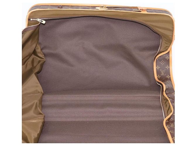 Louis Vuitton Garment Carrier Monogram Canvas Three Hangers Marrom - vista 6