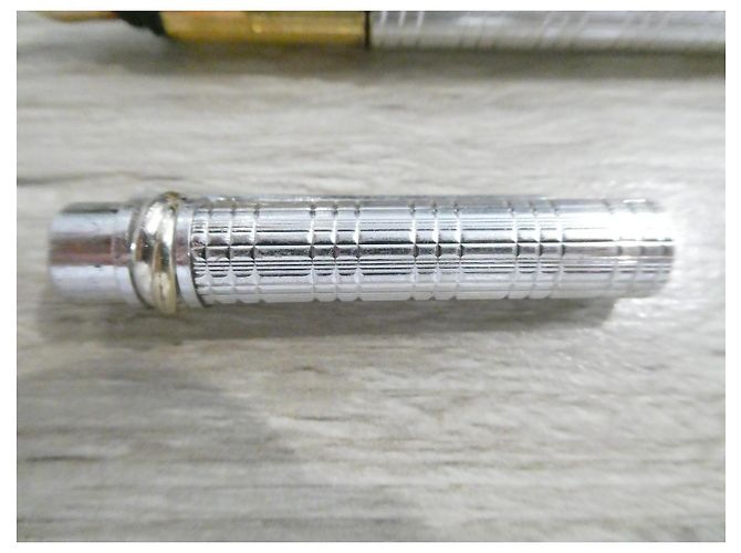 Stylo Plume Cartier Métal Argenté et Plume Or Doré Bijouterie argentée - vue 3