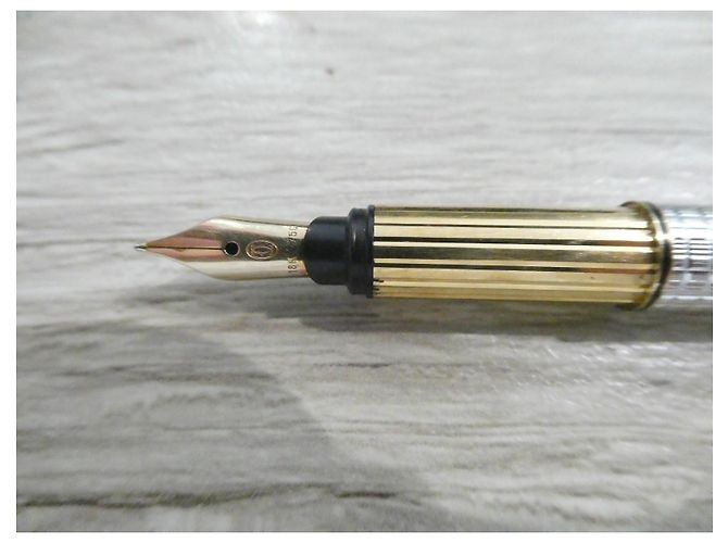 Stylo Plume Cartier Métal Argenté et Plume Or Doré Bijouterie argentée - vue 5