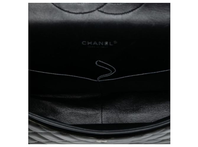 Borsa a tracolla Chanel Maxi Classic Striped Patent Double Flap Nera Nero - vista 4