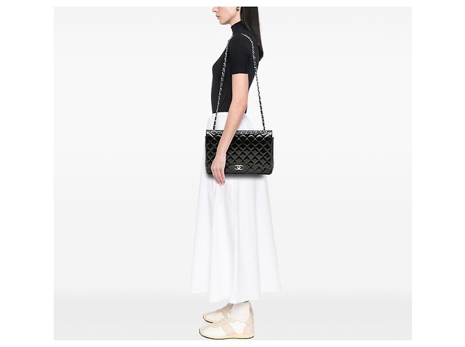Borsa a tracolla Chanel Maxi Classic Striped Patent Double Flap Nera Nero - vista 7