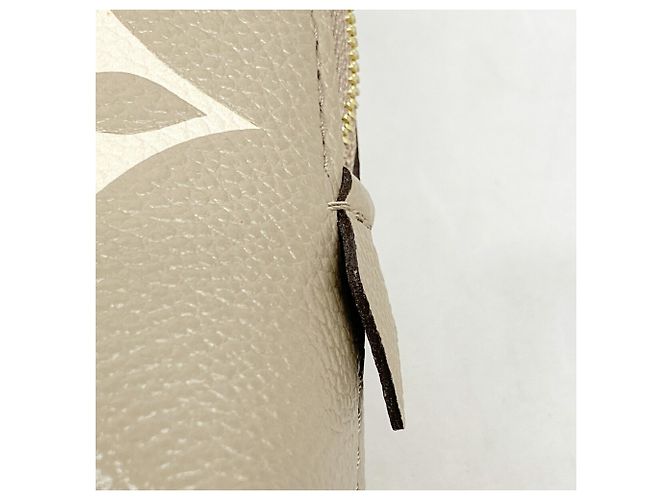 Louis Vuitton Monogram Empreinte Bicolor Pochette Tic Bag/Pouch Beige - vista 7