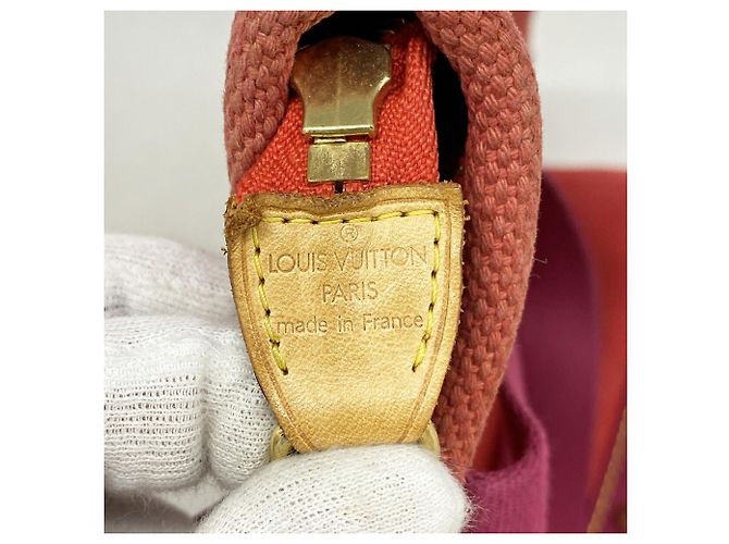 Bolso Tote Louis Vuitton Antigua Cabas MM Roja - vista 5