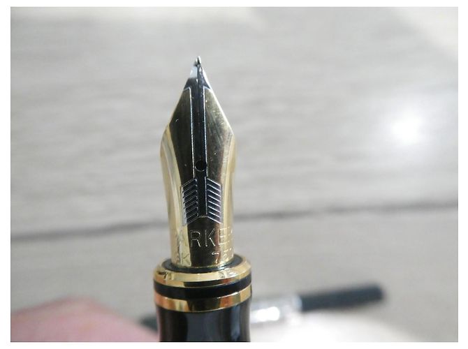 Autre Marque Parker Duofold Anniversary Internacional Caneta Tinteiro Preto e Ouro Dourado - vista 6