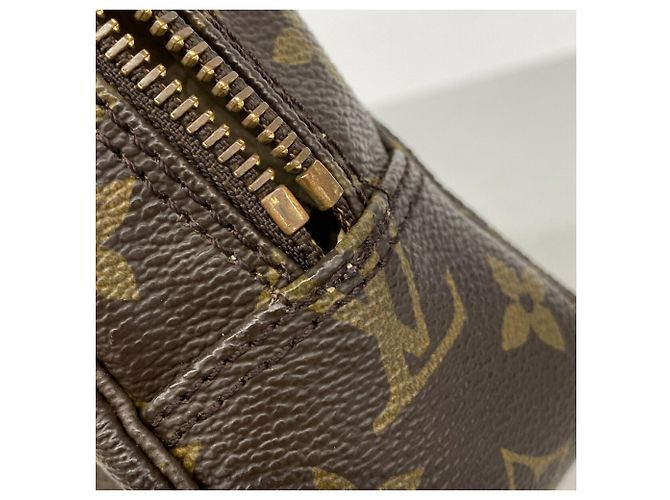Pouch Louis Vuitton Monogram Toilette 23 - vista 7