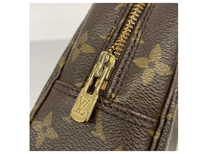 Pouch Louis Vuitton Monogram Toilette 23 - vista 8