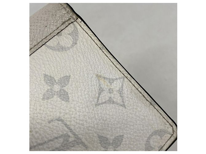 Louis Vuitton Portafoglio Lungo Taigarama Brazza NM M30889 Bianco - vista 6