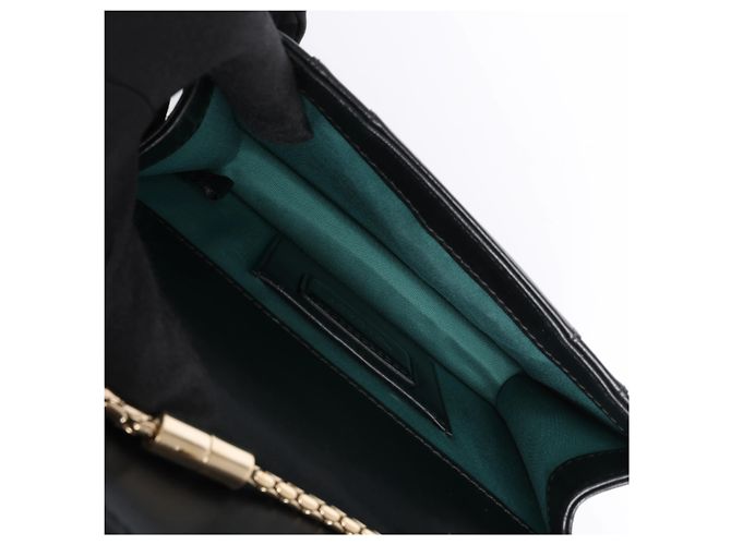 Bulgari Borsa a tracolla con catena in pelle Bvlgari Serpenti Forever in Black - vista 10