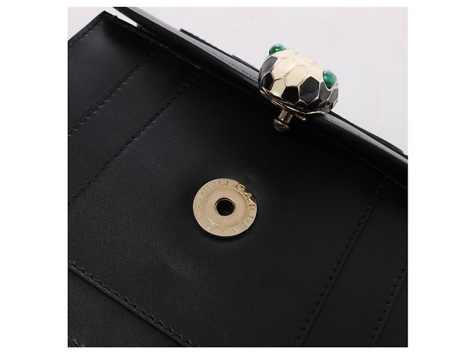 Bulgari Borsa a tracolla con catena in pelle Bvlgari Serpenti Forever in Black - vista 12