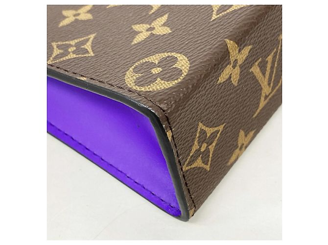 Louis Vuitton Monogram Pochette Voyage MM Clutch Bag Marrone - vista 6